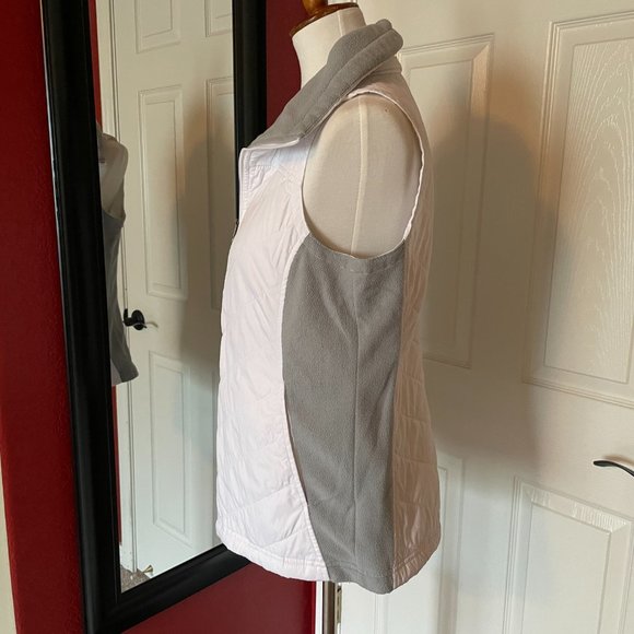 Columbia Grey and White Vest-Size M - Picture 3 of 8